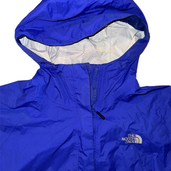 Northface Women’s Windbreaker - Picture 2 of 4